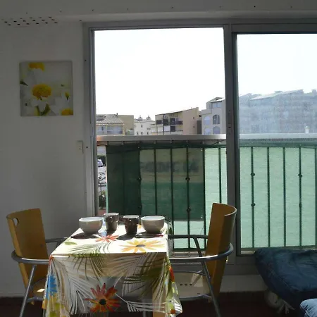 Cap D'agde, 1 Piece, 2 Personnes - Fr-1-249-324 Agde