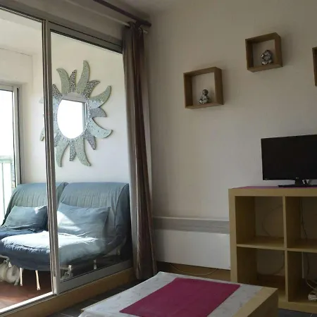 Cap D'agde, 1 Piece, 2 Personnes - Fr-1-249-324 Agde