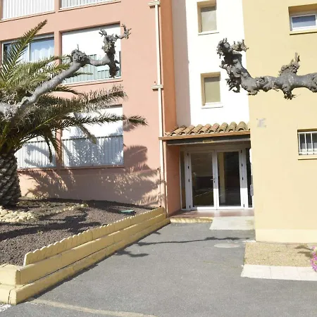 Cap D'agde, 1 Piece, 2 Personnes - Fr-1-249-324 *